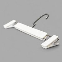 A-015.Color Вешалка с зажимами для юбок и брюк