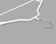 WL142 Вешалка металлическая в виниловой оболочке L-440 мм