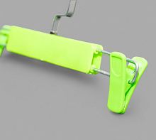 SS-K04 Вешалка с зажимами для юбок и брюк