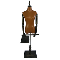 SR-2-13 Манекен порт-демонстр. женский на деревянной подставке с деревянными руками