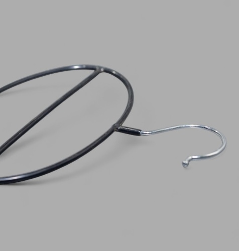 AM2012 Вешалка металлическая в виниловой оболочке для шарфов  фото 2