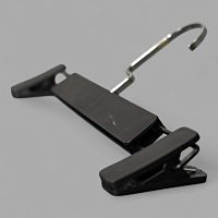 A-015.Color Вешалка с зажимами для юбок и брюк